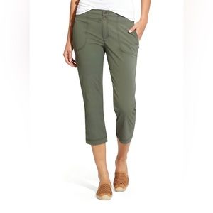 Athleta Trekkie capri